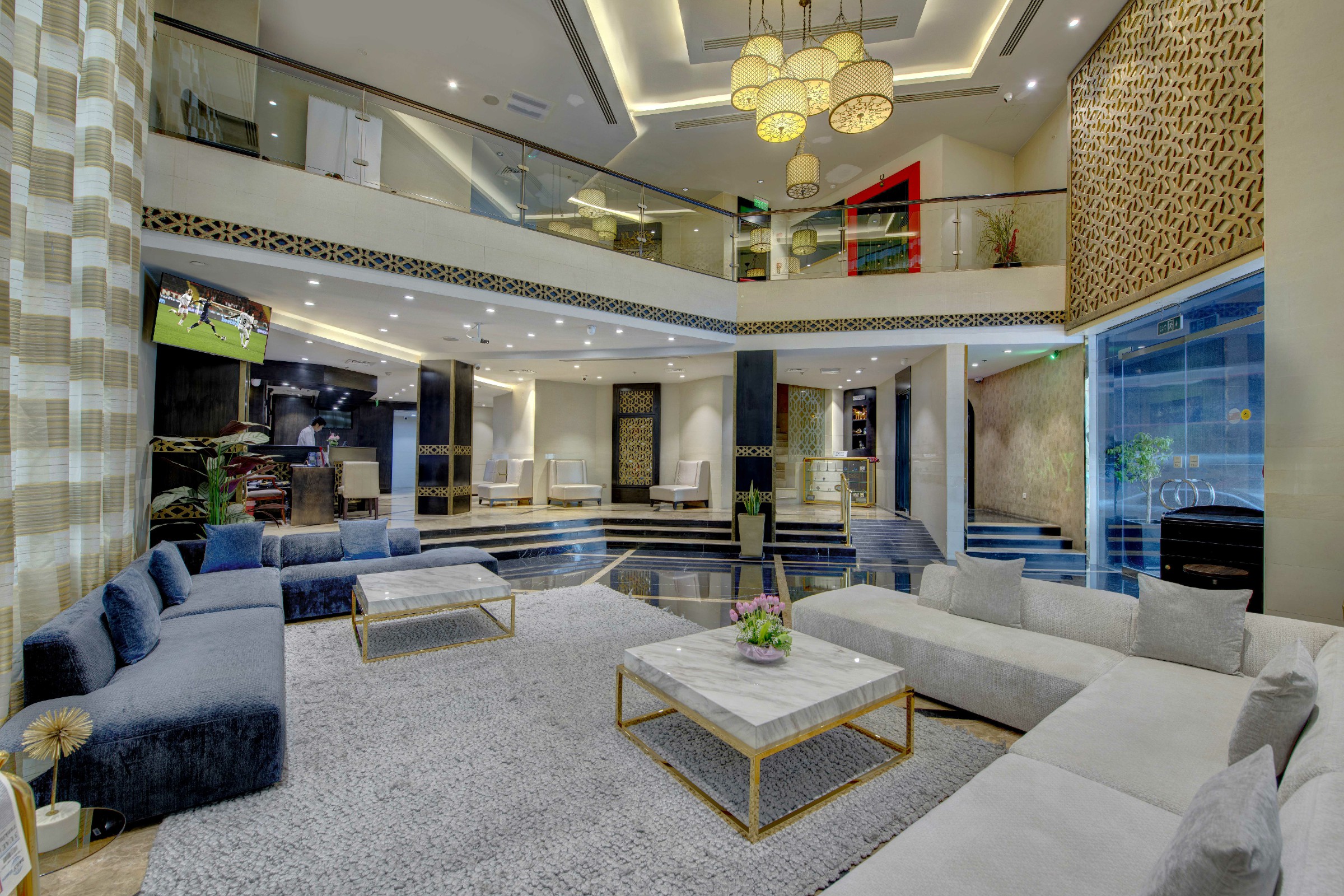 Lobby & Concierge